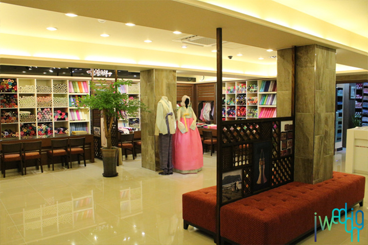 [한복] 최고의 맞춤한복을 완성하는 윤빔한복 - 아이웨딩 brand+  > BOOK 